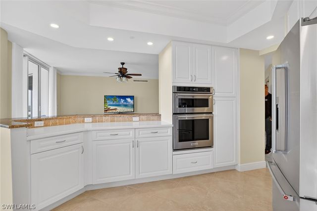 1060 Borghese LN 702, Naples, FL 34114