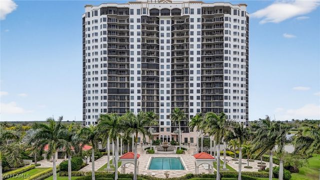 1060 Borghese LN 702, Naples, FL 34114