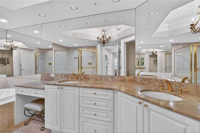 1060 Borghese LN 702, Naples, FL 34114