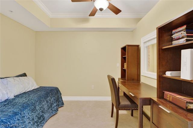 1060 Borghese LN 702, Naples, FL 34114