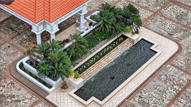 1060 Borghese LN 702, Naples, FL 34114