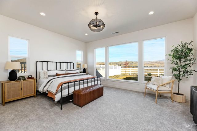 9320 W Sooty Grouse Ct, Boise, ID 83714