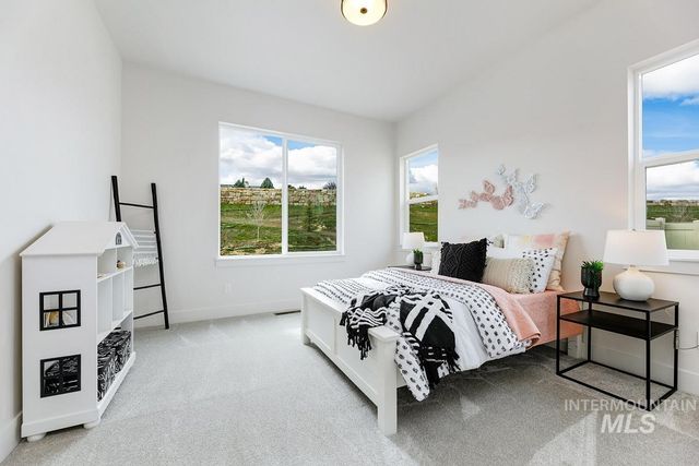 9320 W Sooty Grouse Ct, Boise, ID 83714