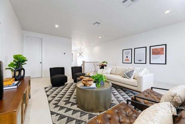 9320 W Sooty Grouse Ct, Boise, ID 83714