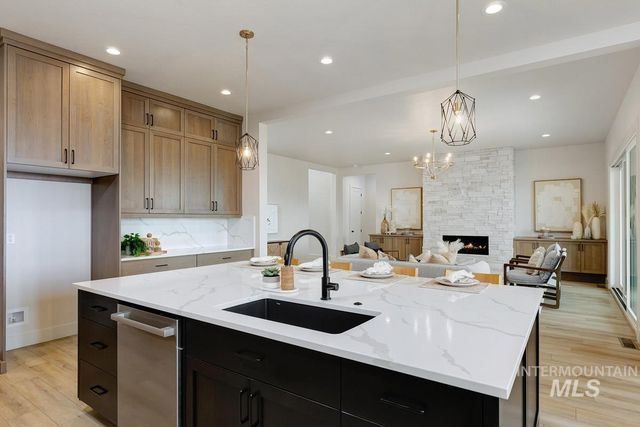 9320 W Sooty Grouse Ct, Boise, ID 83714