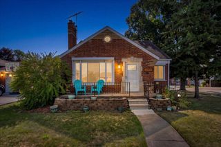 22400 Petersburg Avenue, Eastpointe, MI 48021