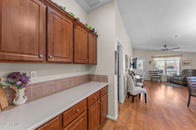2501 W Wickenburg Way 144, Wickenburg, AZ 85390