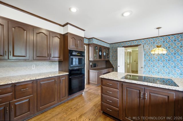 6886 S Florence Avenue, Tulsa, OK 74136