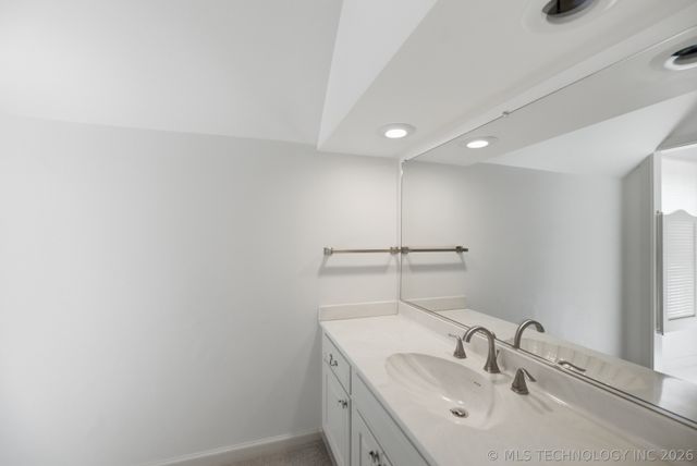 6886 S Florence Avenue, Tulsa, OK 74136