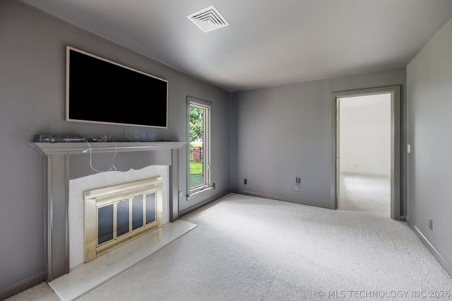 6886 S Florence Avenue, Tulsa, OK 74136
