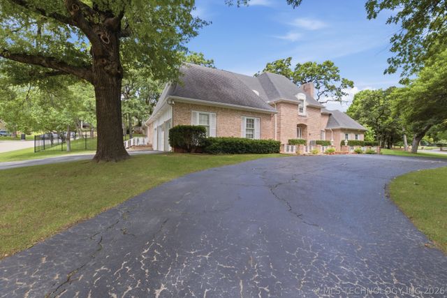 6886 S Florence Avenue, Tulsa, OK 74136