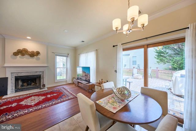 46554 CEDARHURST DR, Sterling, VA 20165