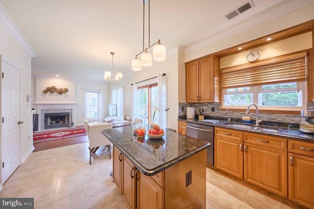 46554 CEDARHURST DR, Sterling, VA 20165