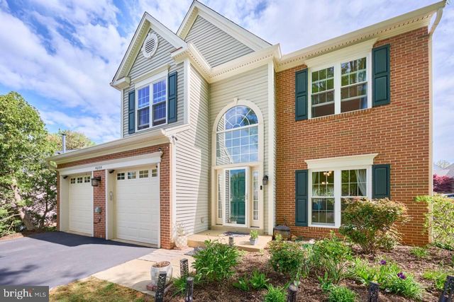 46554 CEDARHURST DR, Sterling, VA 20165