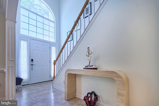 46554 CEDARHURST DR, Sterling, VA 20165