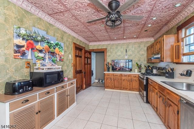 930 Ramapo Ave, Pompton Lakes Boro, NJ 07442