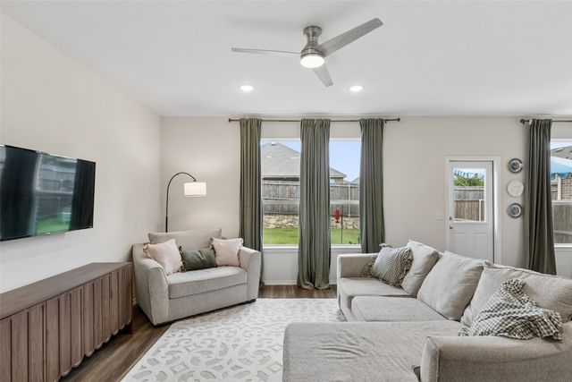 604 Goldenrod Lane, Princeton, TX 75407