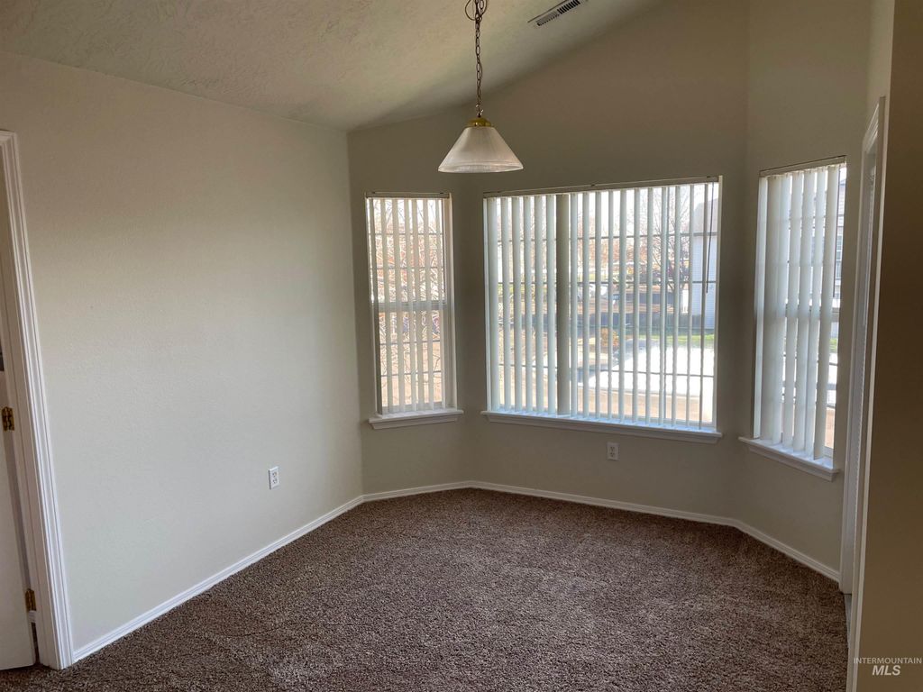 215 N Seafury Ln Apt 201, Boise, ID 83704 photo 5