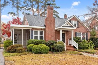 2406 E 4th Street, Greenville, NC 27858