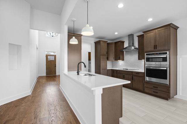 157 Aspen Pine Drive, Clarksville, TN 37043