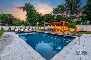 56 Philo Boulevard, Edison, NJ 08837