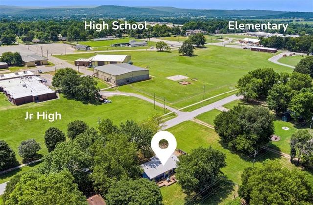 106 Jenkins Road, Prairie Grove, AR 72753