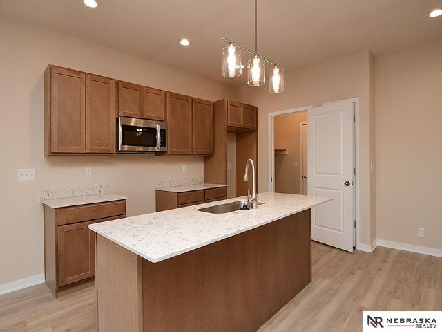 1720 Morgan Drive, Nebraska City, NE 68410