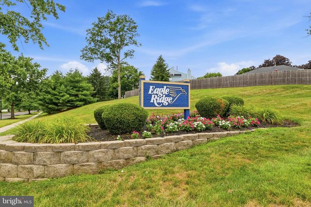 12 HILLCROFT WAY, Newtown, PA 18940