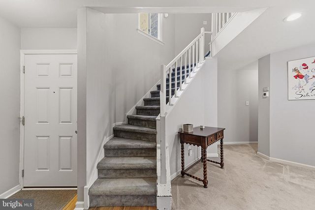 12 HILLCROFT WAY, Newtown, PA 18940