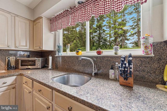 12 HILLCROFT WAY, Newtown, PA 18940