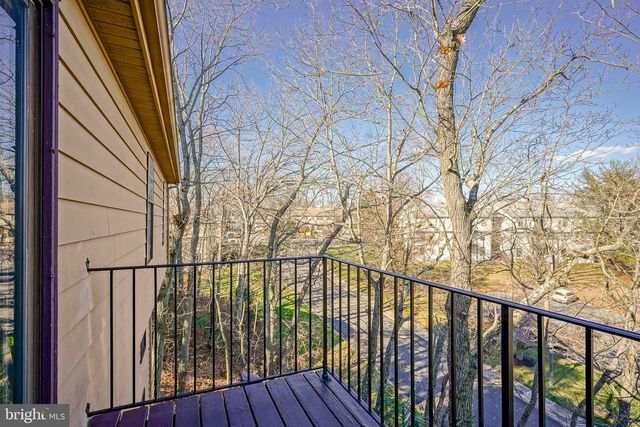 9 SAMUEL ADAMS BLDG, Turnersville, NJ 08012