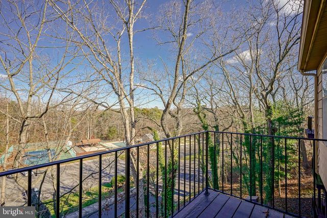 9 SAMUEL ADAMS BLDG, Turnersville, NJ 08012