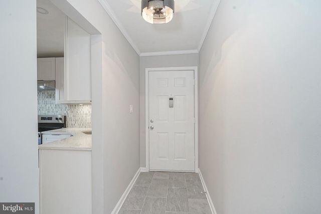 9 SAMUEL ADAMS BLDG, Turnersville, NJ 08012