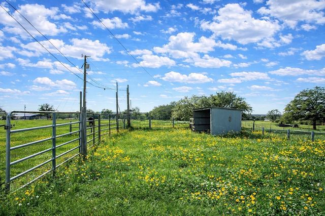 12811 E Us Hwy 79, Oakwood, TX 75855