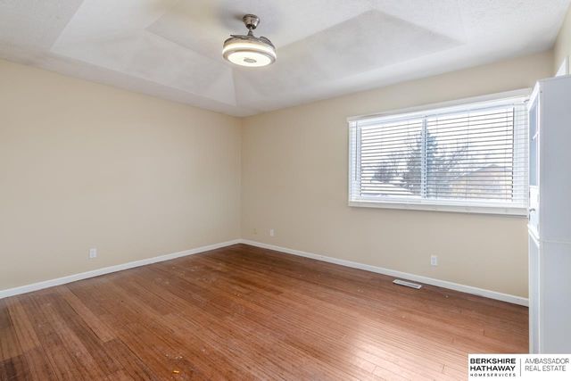 13402 S 34 Street, Bellevue, NE 68123