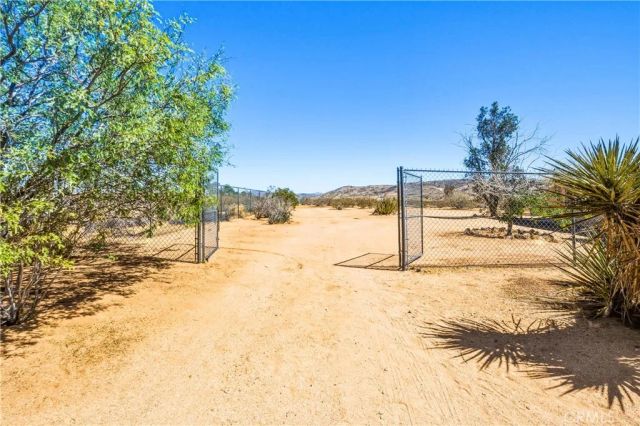 56674 Cone Boulevard, Landers, CA 92285