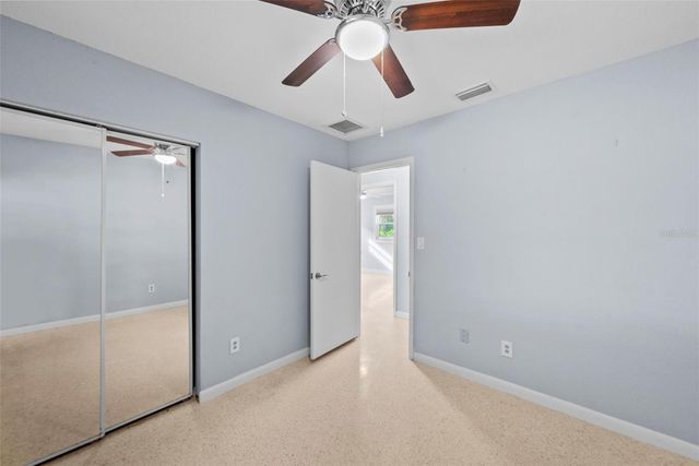 7499 OAK STREET NE, St Petersburg, FL 33702