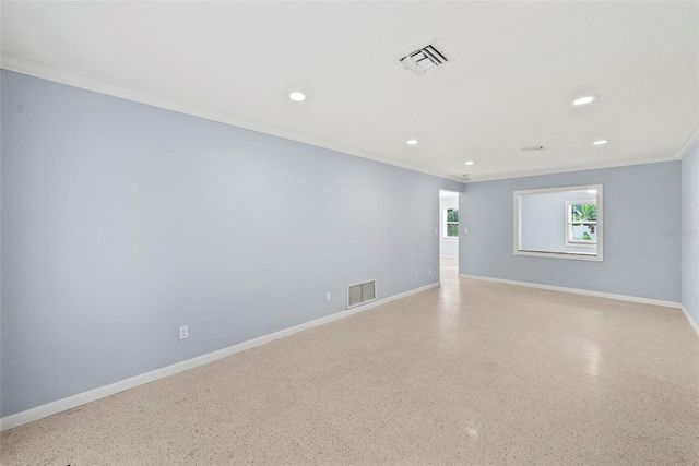 7499 OAK STREET NE, St Petersburg, FL 33702