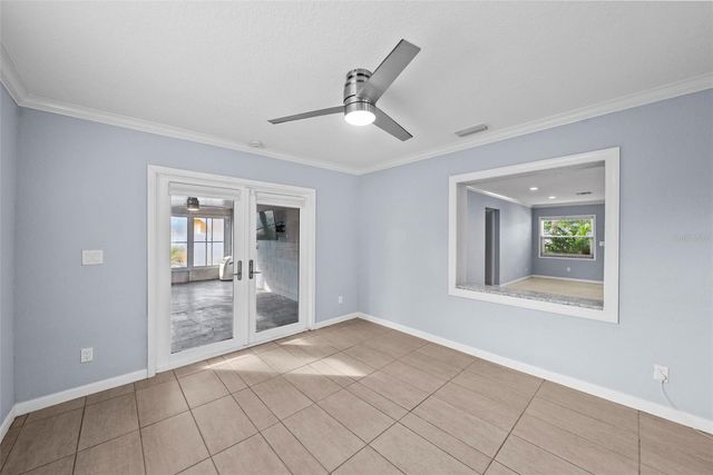 7499 OAK STREET NE, St Petersburg, FL 33702