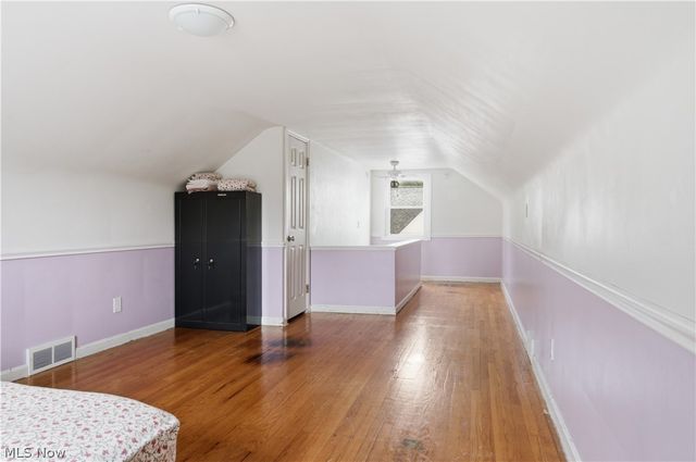910 S Hazelwood Avenue, Youngstown, OH 44509