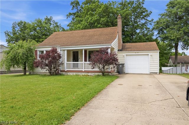 910 S Hazelwood Avenue, Youngstown, OH 44509