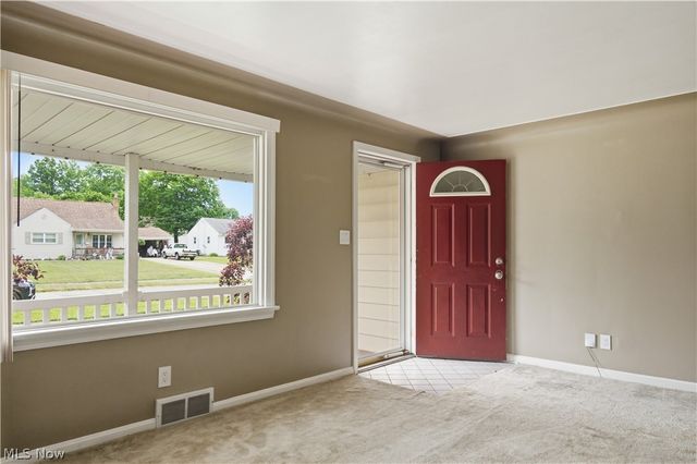 910 S Hazelwood Avenue, Youngstown, OH 44509