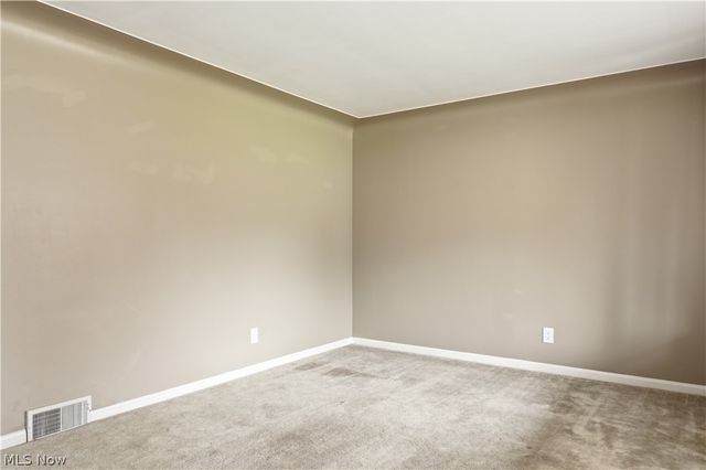 910 S Hazelwood Avenue, Youngstown, OH 44509