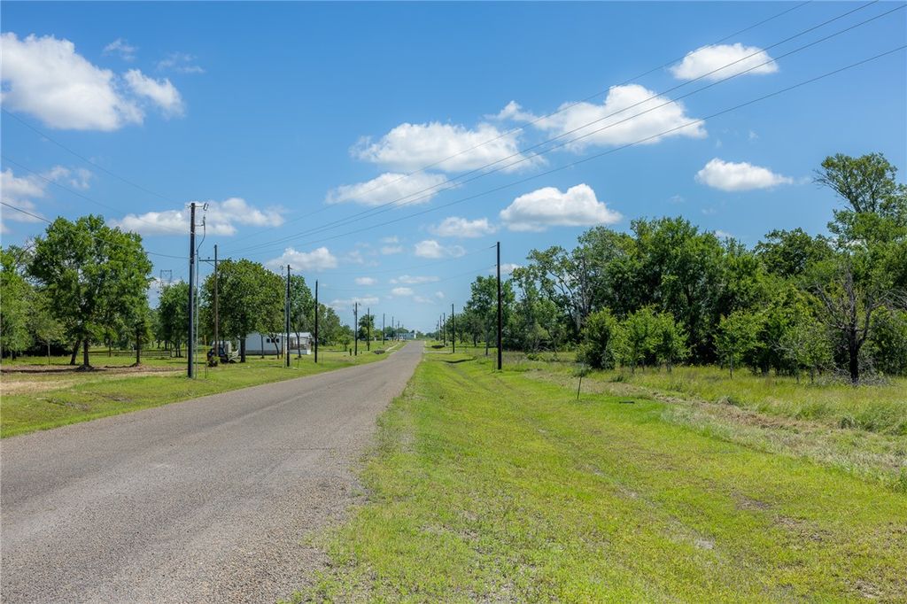 6534 Atakapan Trail, Anderson, TX 77831 — photo 4