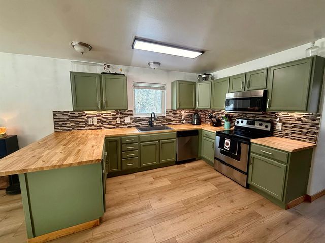 2301 GORDON ROAD, North Pole, AK 99705