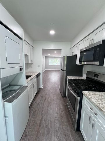 224 E Rimini Court 2A, Palatine, IL 60067