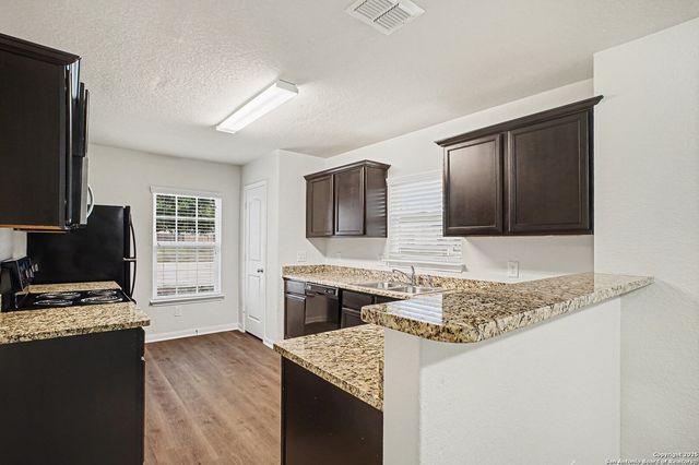 7543 Bowdre, San Antonio, TX 78252