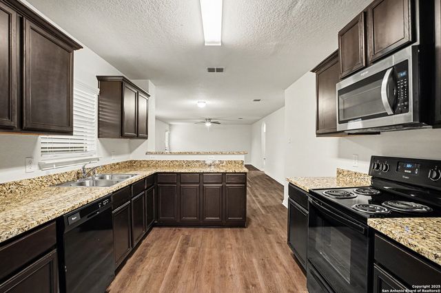 7543 Bowdre, San Antonio, TX 78252