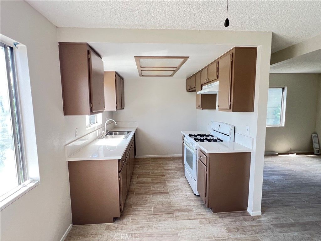 12596 Adler Drive F, Whittier, CA 90606
