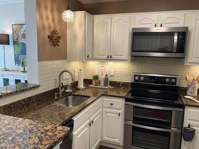 5400 Park Ave Apt 103, Memphis, TN 38119